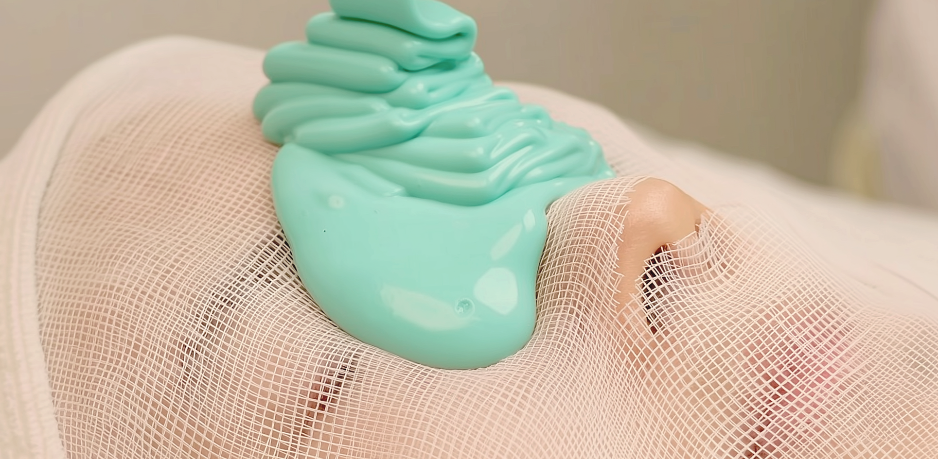Deep Calm, Big Glow: Why the Signature Skin Treatment Is La Dermalogique’s All-Rounder
